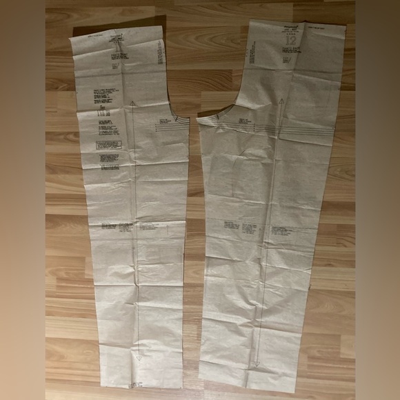 Simplicity 5193 Misses Petite Dress, Top and Pants - Picture 3 of 4